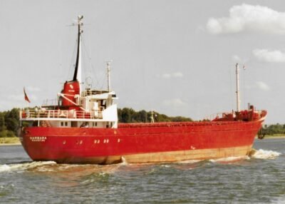 Barbara on New Waterway passing Rozenburg, 28-08-2004
