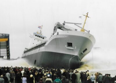 Flinterspirit launched at Ferus Smit Leer GmbH, 17-02-2001