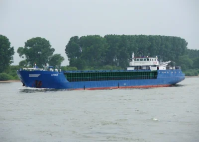 A. P. Smile on river Rhine passing Lobith, 25-07-2005