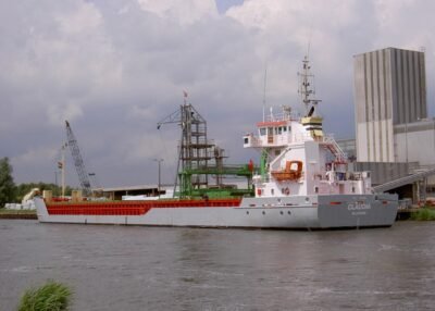 Claudia moored at Agrifirm in Delfzijl, 21-06-2004