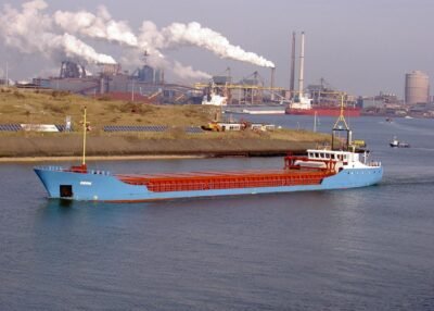 Derk outbound IJmuiden, 05-02-2005