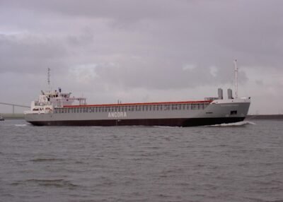 Flinterbothnia leaving Delfzijl for sea trials, 04-11-2003