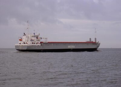 Flinterbothnia leaving Delfzijl for sea trials, 04-11-2003