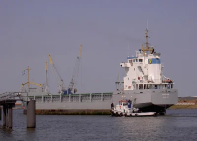 Flintermar in the Zeehavenkanaal in Delfzijl, 12-08-2003