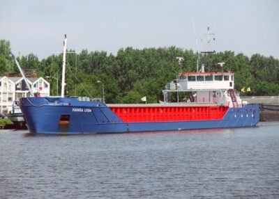Hansa Lyon in Delfzijl, 13-07-2005