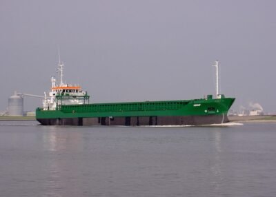 Kinne outbound Delfzijl, 02-06-2004