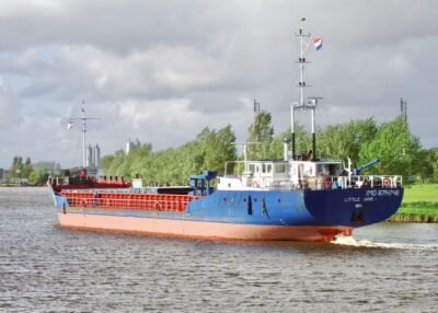 Little Jane in Delfzijl, 07-05-2005