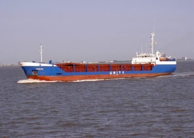 Mareike on river Ems, 24-07-2004