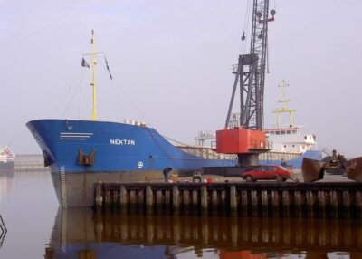 Nekton moored at Delfzijl,12-12-2004