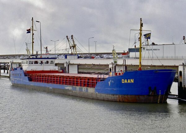 Daan moored in Harlingen, 27-02-2005