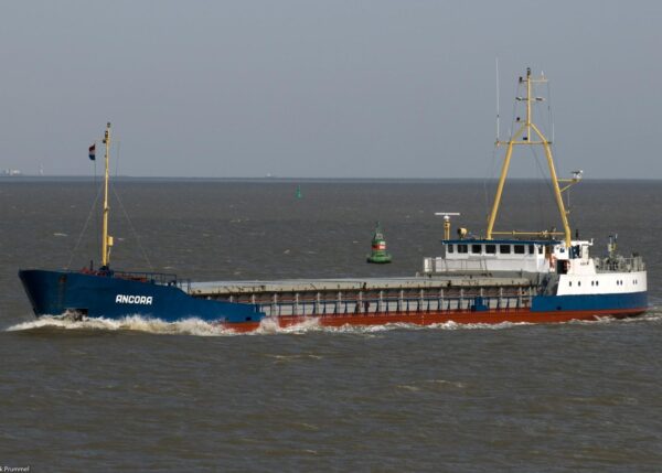 Ancora on river Eems, 08-05-2011