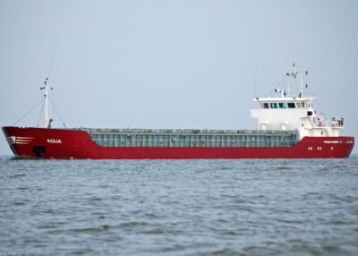 Aqua on river Eems, 07-11-2006