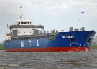 Balticdiep outbound Delfzijl for sea trials, 14-05-2007