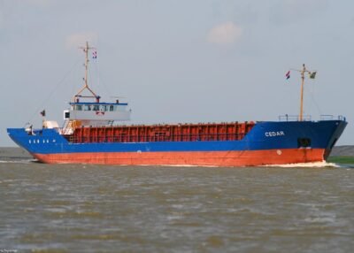 Cedar in Delfzijl, 25-04-2008