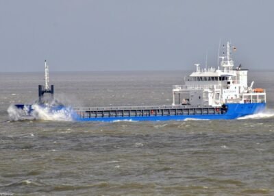 Clara K. passing Cuxhaven, 08-09-2007