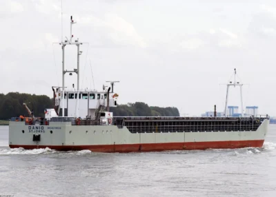 Danio passing Rozenburg, 02-05-2008