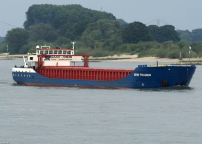 Eems Trader on river Rhine passing Spijk, 14-05-2009