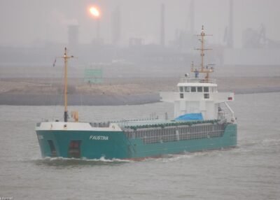 Faustina outbound IJmuiden, 13-01-2007