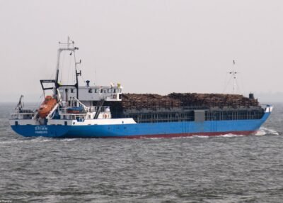 Grimm passing Cuxhaven, 31-10-2009