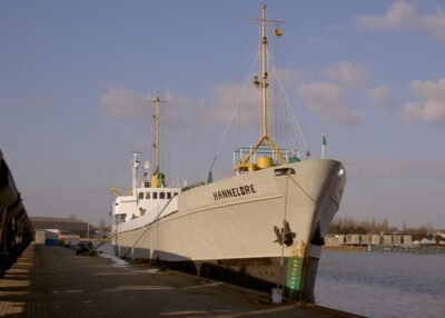 Hannelore moored in Papenburg, 12-03-2006