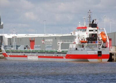 Hunzeborg moored at Handelskade Oost in Delfzijl, 17-05-2007