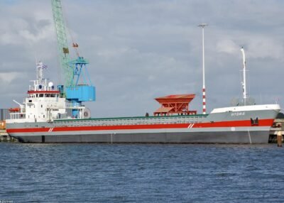 Hydra moored at Korte Lijnbaan in Harlingen, 03-09-2007