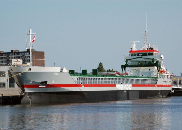 Imke moored in Delfzijl, 23-07-2006