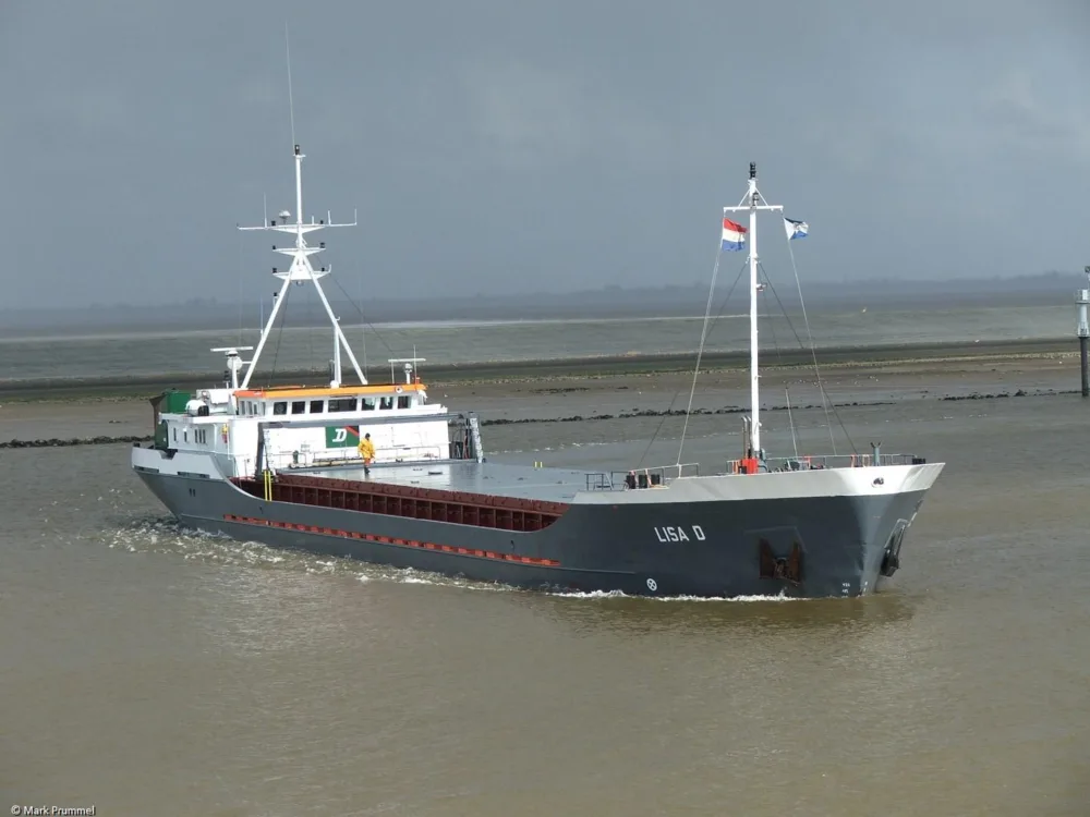 Lisa D in Delfzijl, 09-04-2006