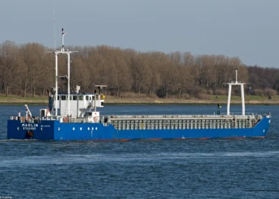 Marlin inbound Rotterdam passing Rozenburg, 11-03-2012