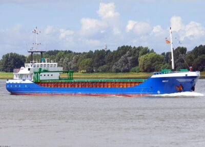 Noest passing Rozenburg, 22-07-2007