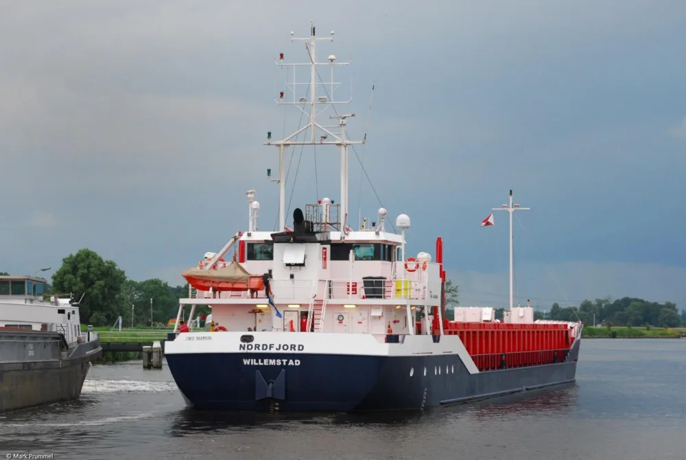 Nordfjord in Delfzijl, 25-06-2007