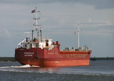 Priscilla in Delfzijl, 01-10-2005