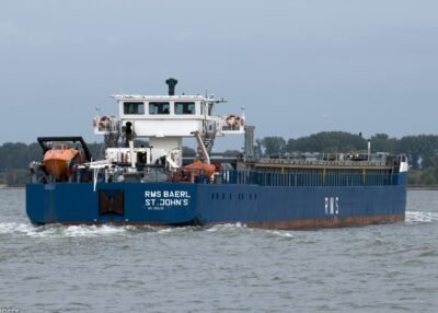 RMS Baerl on river Rhine passing Tolkamer, 07-09-2011