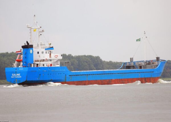 Saline passing Rozenburg, 22-07-2007