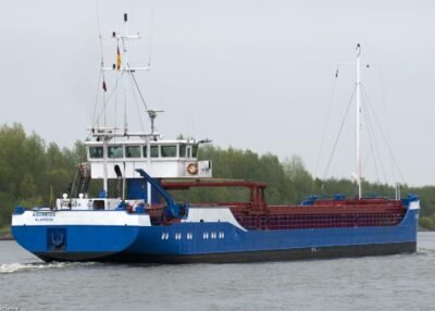 Aquarius in Kiel Canal passing Burg, 09-05-2013
