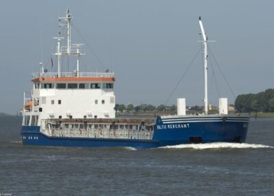 Baltic Merchant passing Rozenburg, 24-05-2009