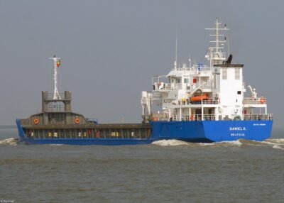 Daniel K. on river Scheldt passing Terneuzen, 30-08-2008