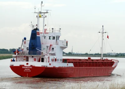 Dantic on river Trent, 15-06-2009