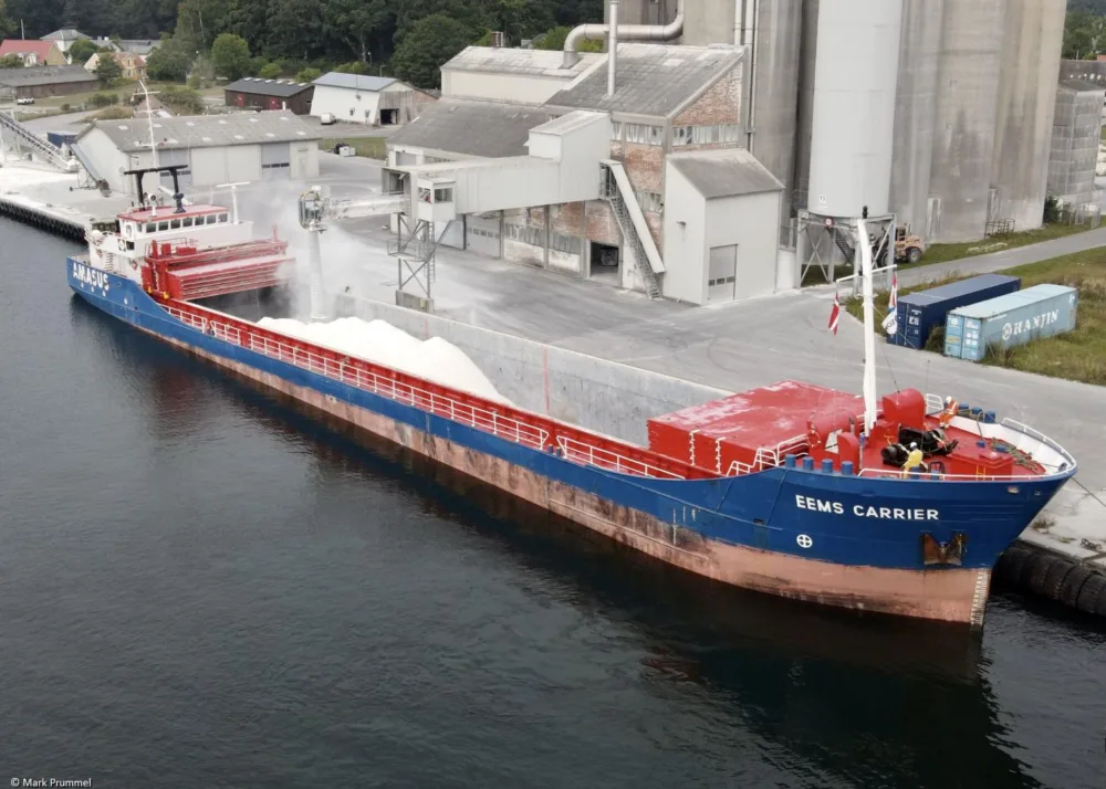 Eems Carrier loading in Faxe Ladeplads, 15-08-2022