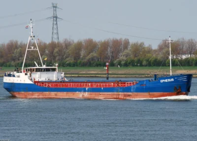 Ephesus passing Rozenburg, 14-04-2009