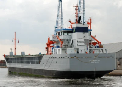 Flinterfury arriving in Goole, 16-06-2009