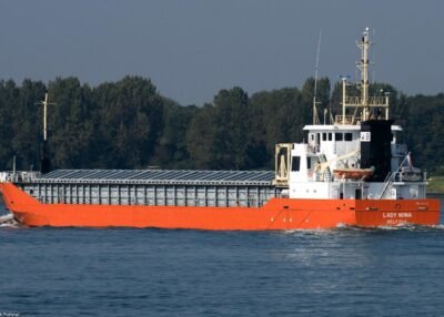 Lady Nona passing Rozenburg, 02-20-2011