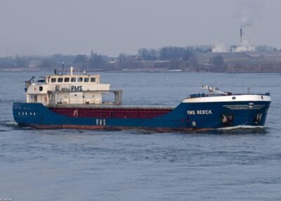 RMS Beeck on river Rhine passing Emmerich, 05-02-2012