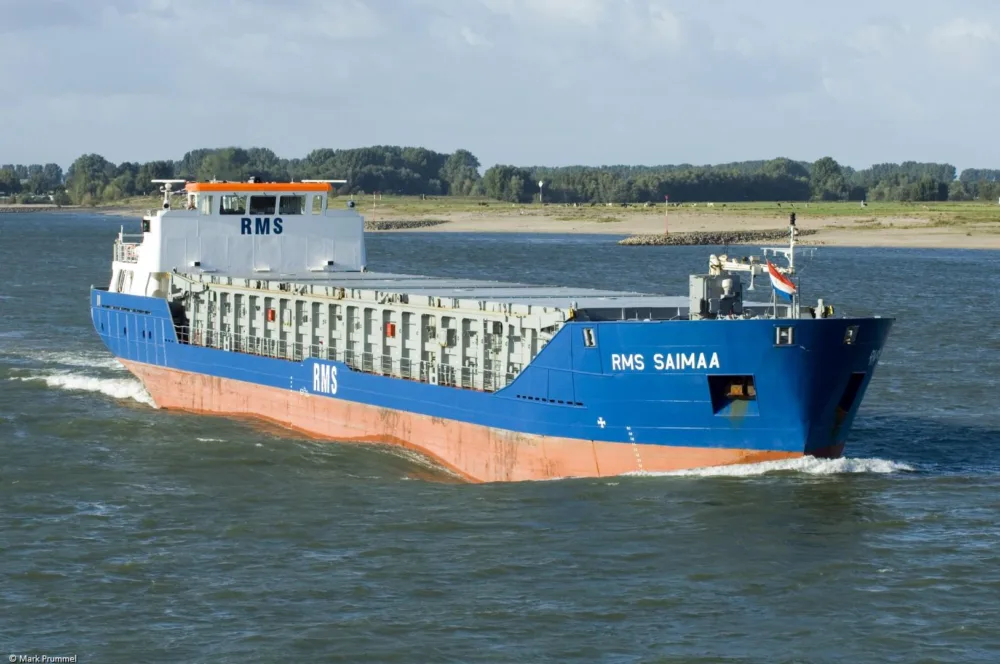 RMS Saimaa on river Rhine passing Hönnepel, 13-09-2009