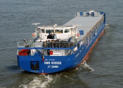 RMS Voerde on river Waal passing Nijmegen, 01-05-2009