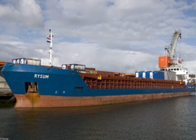 Rysum moored in Delfzijl, 04-10-2009