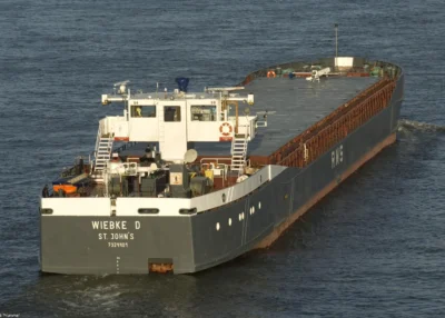 Wiebke D on river Rhine passing Emmerich, 13-09-2009