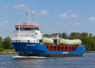 Abis Belfast in Kiel Canal passing Breiholz, 16-05-2015