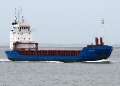 Alta Mar on river Scheldt passing Terneuzen, 30-04-2013