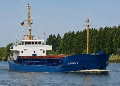 Andrina F. in Kiel Canal passing Breiholz, 31-05-2014